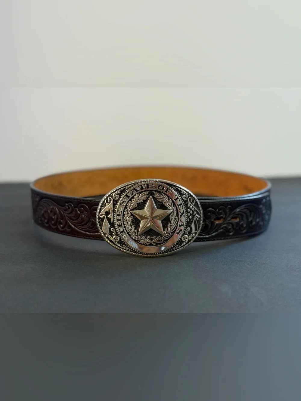 Justin USA Top Grain Cowhide Tooled Leather Belt Texas Seal Buckle Sz 34